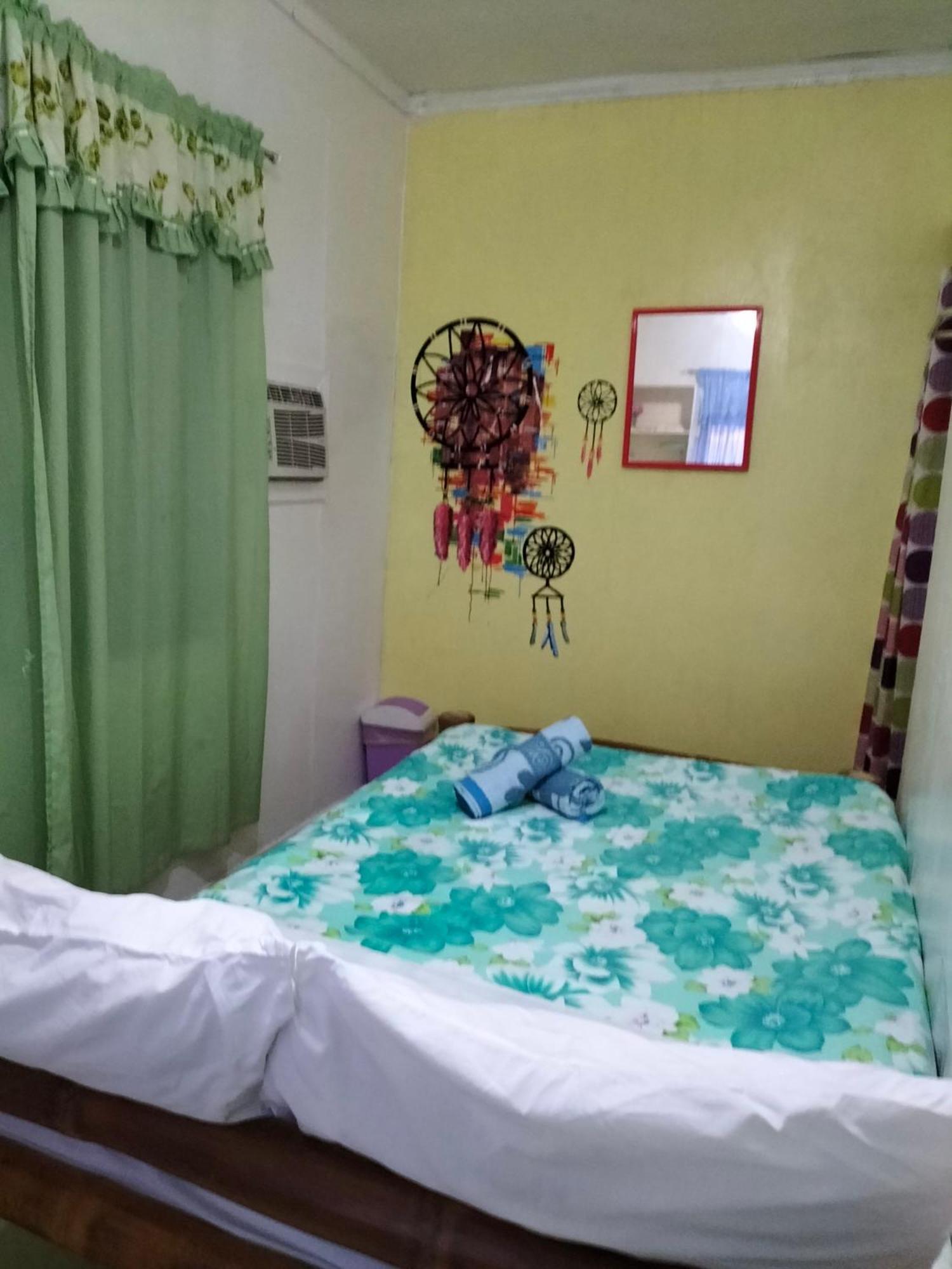 Cronin Residence Resort Oslob Bagian luar foto