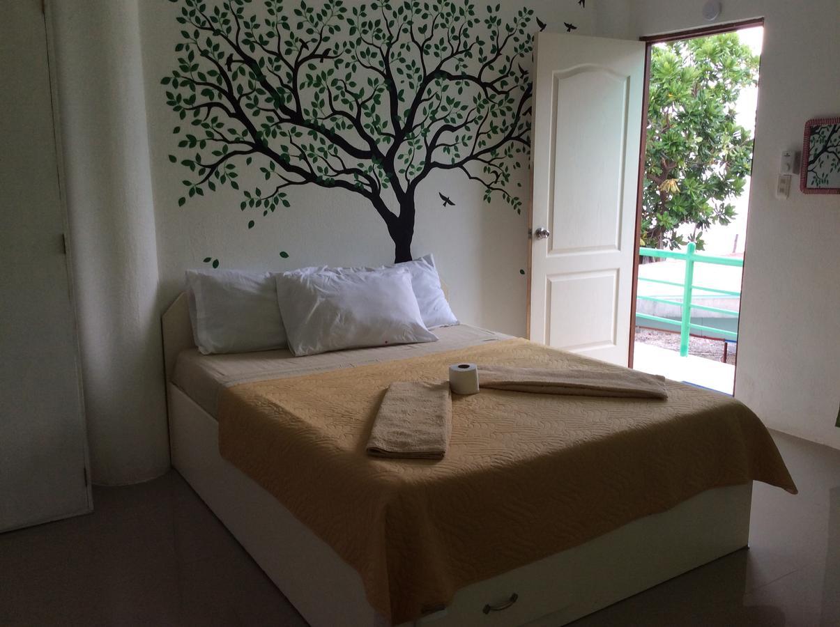 Cronin Residence Resort Oslob Bagian luar foto