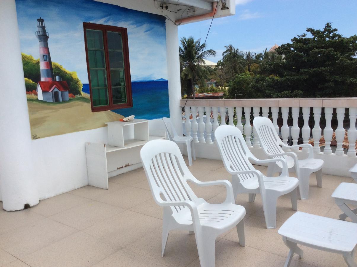 Cronin Residence Resort Oslob Bagian luar foto