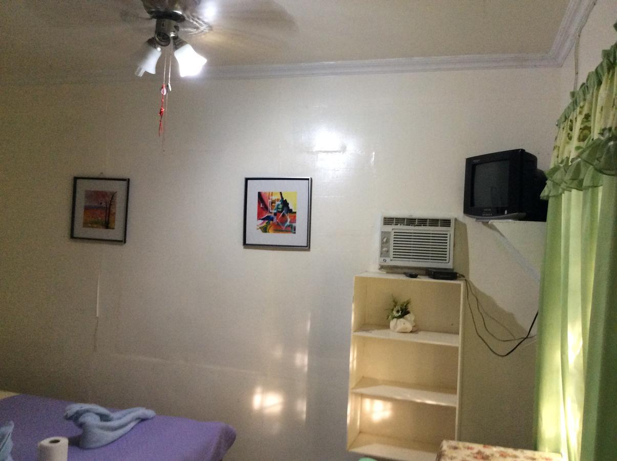 Cronin Residence Resort Oslob Bagian luar foto