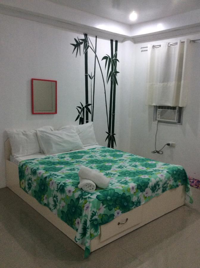 Cronin Residence Resort Oslob Bagian luar foto