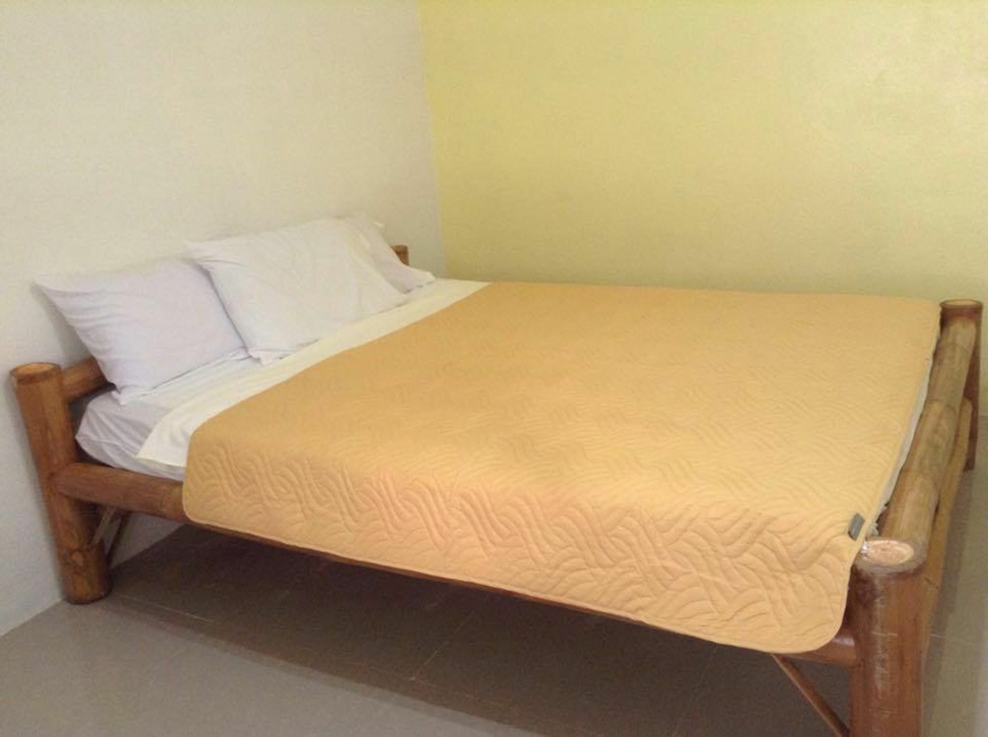 Cronin Residence Resort Oslob Bagian luar foto