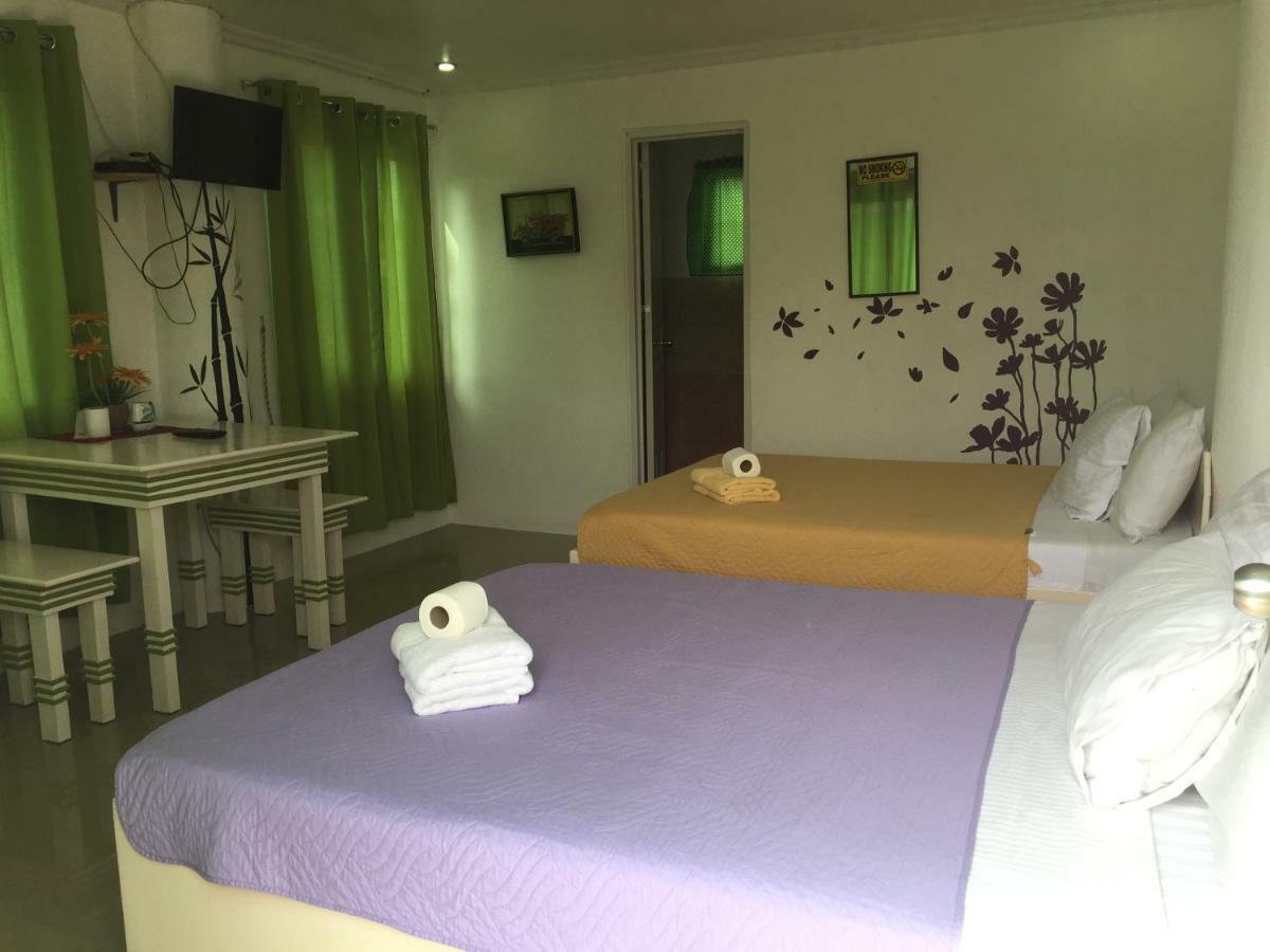 Cronin Residence Resort Oslob Bagian luar foto