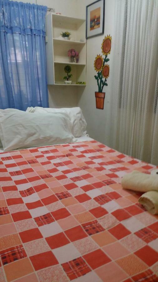 Cronin Residence Resort Oslob Bagian luar foto