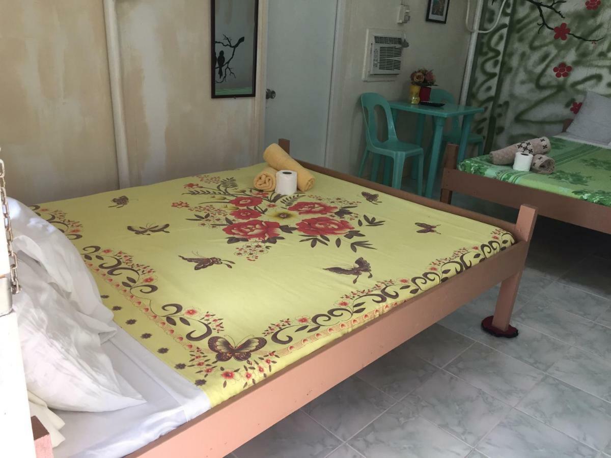 Cronin Residence Resort Oslob Bagian luar foto